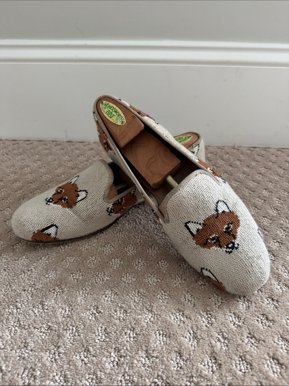 Stubbs & Wootton Beige Needlepoint Fox Loafers